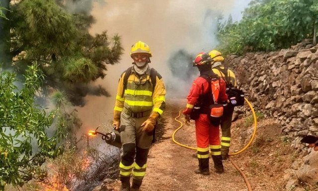 Κλιματικός «εφιάλτης»: Φονικές καταιγίδες και πλημμύρες στην Ασία, 45αρια και πυρκαγιές στην Ευρώπη