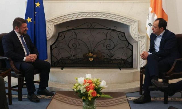 Χριστοδουλίδης σε Χαρδαλιά: Έτοιμη η Κύπρος να συνδράμει στην κατάσβεση των πυρκαγιών