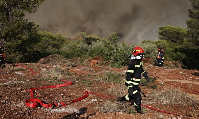 Γιάνναρος (πυρομετεωρολόγος): «Τα δύσκολα είναι μπροστά μας»