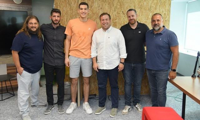 Ο Βαγγέλης Ζούγρης στο EΝΤΟΣ ΕΔΡΑΣ των OPAP Podcasts