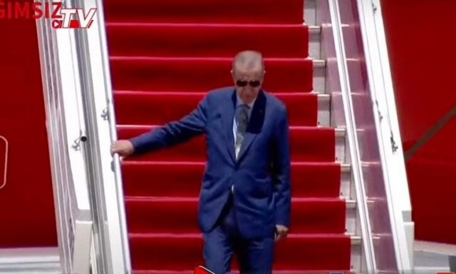 Ερντογάν: Έφτασε στα κατεχόμενα για τα πανηγύρια της ντροπής (vid)