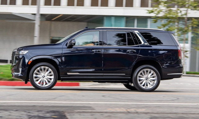 Τα SUV θα πληρώνουν πιο ακριβά το πάρκινγκ