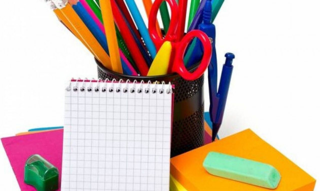 Πλαφόν στο περιθώριο κέρδους για σχολικά είδη