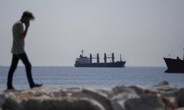 Ρωσία: Η Μόσχα δεν σχεδιάζει να επιτεθεί σε εμπορικά πλοία στη Μαύρη Θάλασσα