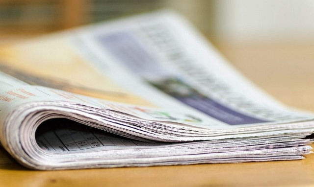 Πρωτοσέλιδα εφημερίδων: Οι φωτιές σε Αττική, Κορινθία και Ρόδο