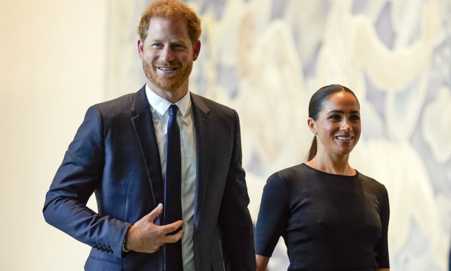 Xάρι - Μέγκαν: Ήθελαν να πετάξουν με το Air Force One και έφαγαν «πόρτα»