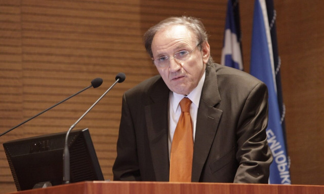 Στέφανος Τζουμάκας: «Ανακάλυψε» την αιτία των πυρκαγιών