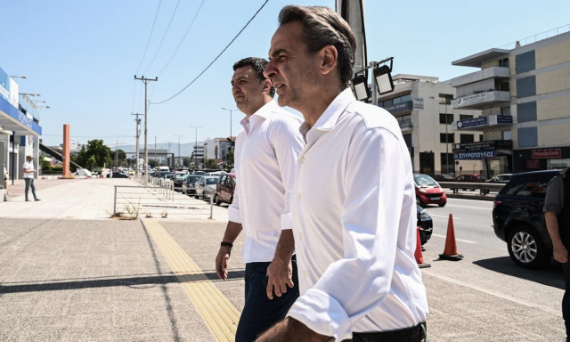 Κυριάκος Μητσοτάκης: Στο Συντονιστικό Κέντρο Επιχειρήσεων ο πρωθυπουργός