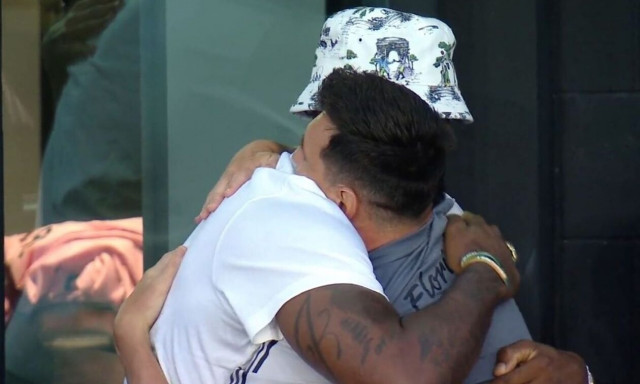 Λιονέλ Μέσι: Η αγκαλιά με τον ΛεΜπρον, ο πανηγυρισμός με τα παιδιά του κι ο συγκινημένος Μπέκαμ