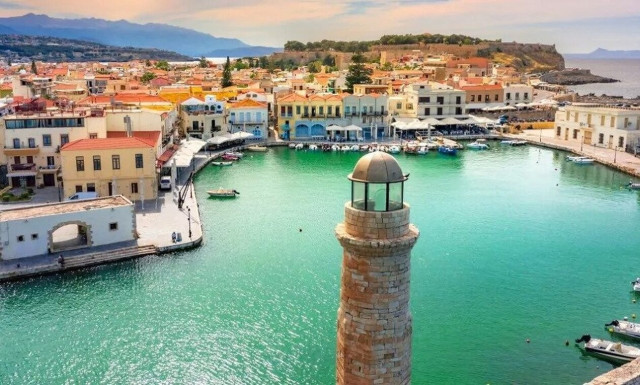 Ρέθυμνο: Η πόλη με το ξεχωριστό αποτύπωμα και οι καταπληκτικές παραλίες