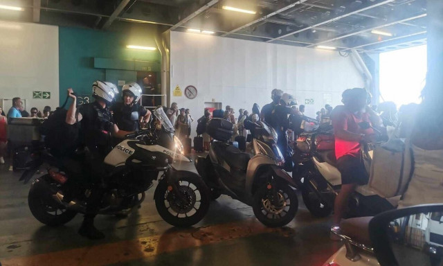 Φωτιά στη Ρόδο: Έφτασαν στο νησί οι αστυνομικοί που θα συνδράμουν στην επιχείρηση διάσωσης