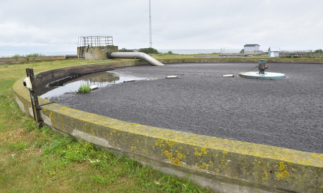 Λετονία: Κλειστές όλες οι παραλίες – Γέμισαν με αστικά λύματα