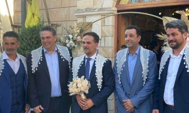 Ανώγεια: Γαμοβάπτιση με 4 κουμπάρους και 4 νονούς – Ανάμεσά τους και ο Δήμαρχος Χανίων