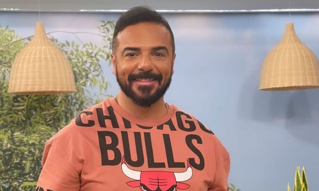 Τριαντάφυλλος: Πήρε φωτιά το χωριό του στη Ρόδο - Η φωτογραφία του ξάδερφού του από το πύρινο μέτωπο