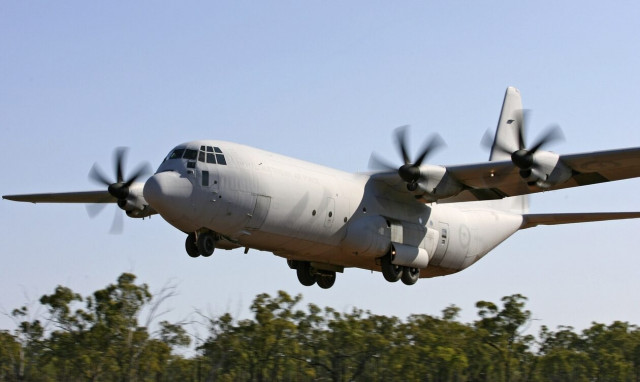 Σύγκρουση στρατιωτικών αεροσκαφών σε βάση της αμερικανικής πολεμικής αεροπορίας