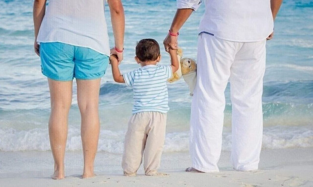 Επίδομα παιδιού: Σε λίγες μέρες πληρώνονται την τρίτη δόση οι δικαιούχοι