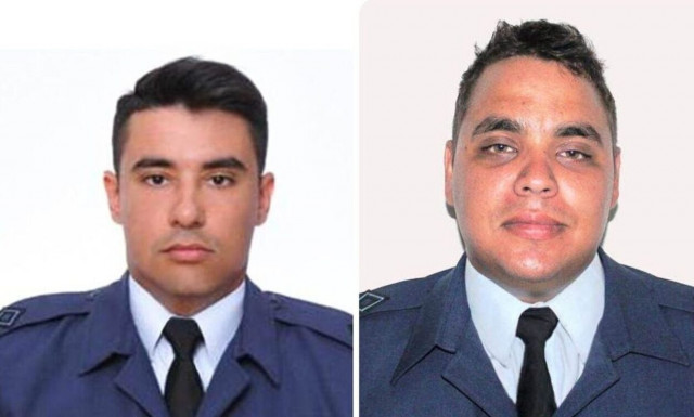 Χρήστος Μουλάς – Περικλής Στεφανίδης: Ο ουρανός φεύγει βαρύς…