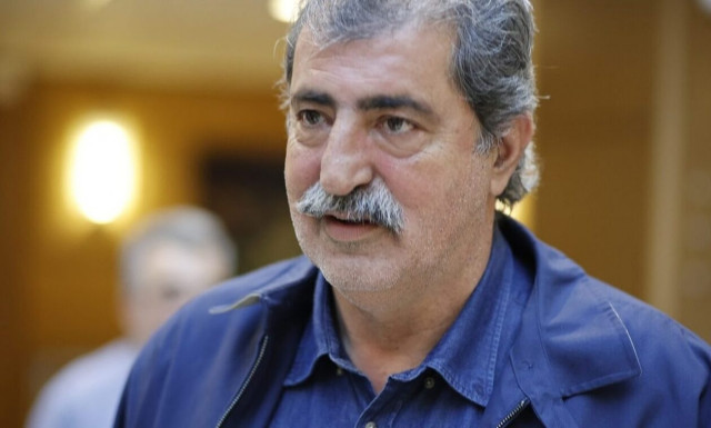 Δεν βάζει μυαλό ο Πολάκης, τα «καρφιά» στην Αχτσιόγλου και οι βολές σε δημοσιογράφους