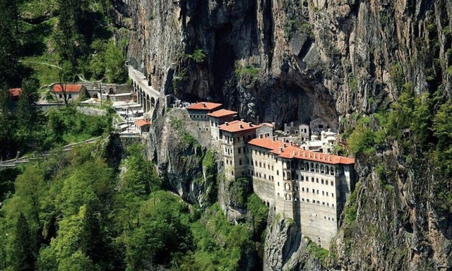 Πηγές Πατριαρχείου: Δόθηκε άδεια για λειτουργία στην Παναγία Σουμελά τον Δεκαπενταύγουστο