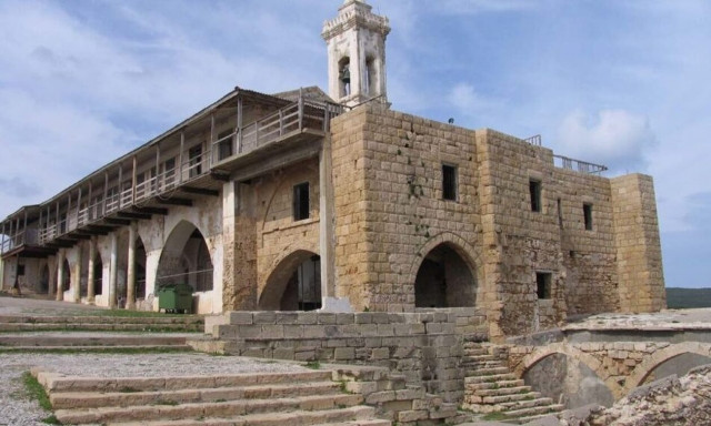 Πρόκληση στα Κατεχόμενα: Κτίζουν τζαμί δίπλα από τον Απόστολο Ανδρέα