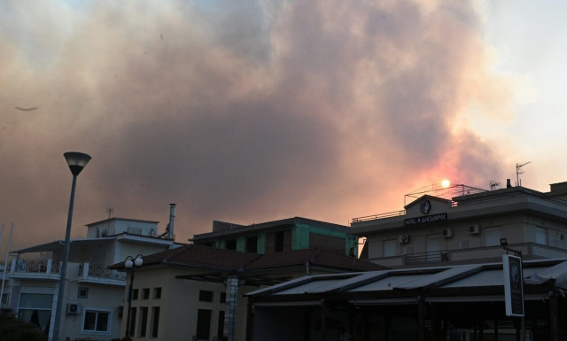 Εκρήξεις στη Νέα Αγχίαλο – Αρτοποιός: Κανένας κίνδυνος για τους πολίτες