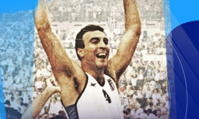 Νίκος Γκάλης: Βραβεύεται στο φιλικό της Ελλάδας με τη Σλοβενία