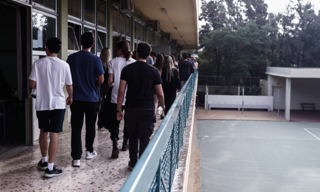 Βάσεις 2023: Δείτε τους πίνακες με τα στατιστικά στοιχεία