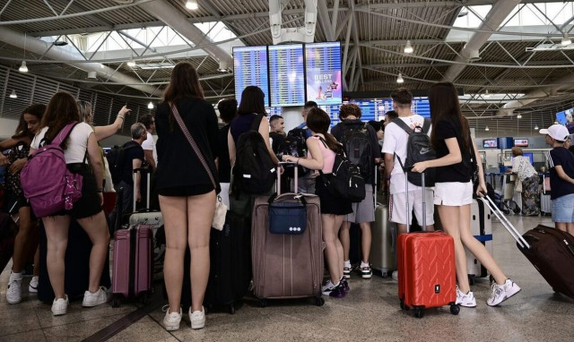 Youth Pass: Δύο φορές θα παίρνουν οι νέοι τα 150 ευρώ