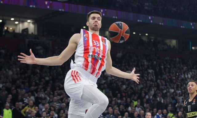 Μουντομπάσκετ: Ενσωματώθηκε στη Σερβία ο Πετρούσεφ μετά τις πυρκαγιές στην Ρόδο