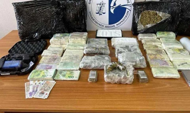 Αστυνομικοί, σύλληψη