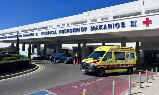 Κύπρος: Κρίσιμη η κατάσταση βρέφους που έπεσε στο έδαφος