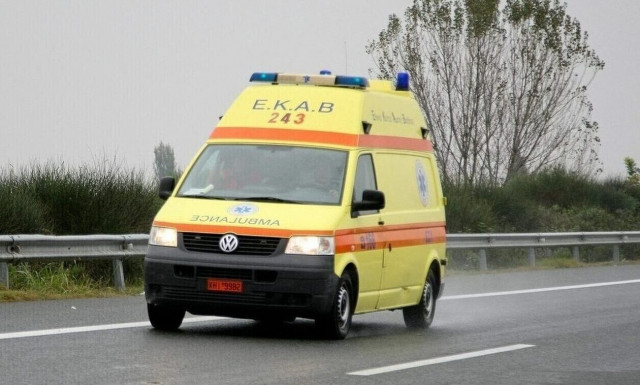 Φθιώτιδα: Σοβαρό τροχαίο τα ξημερώματα με 4 νέα παιδιά τραυματίες