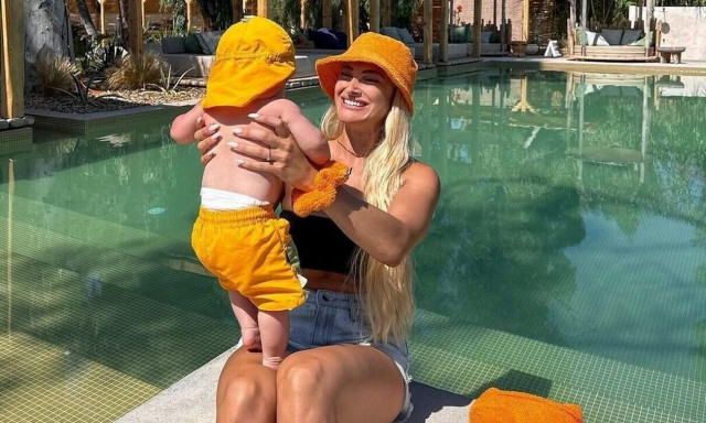 Ιωάννα Τούνη: Οικογενειακές διακοπές με τον μικρό «Νουνίτο»