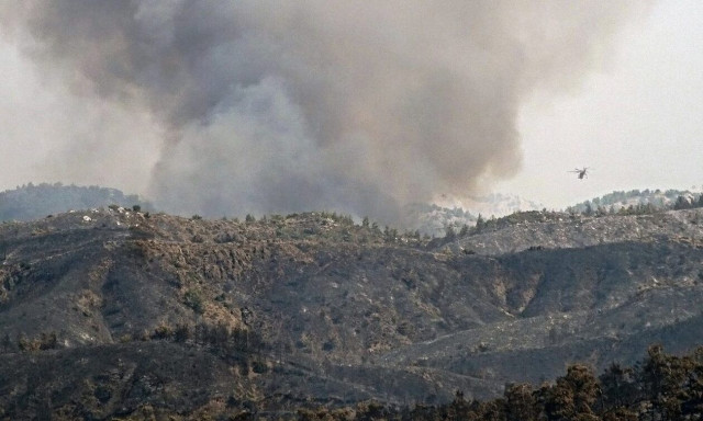 Fire on the island of Chios; no residential area threatened