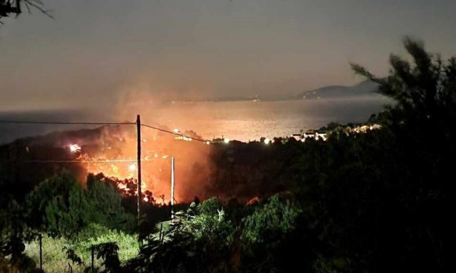 Οριοθετήθηκε η φωτιά στην Σπαρτιά Κεφαλονιάς