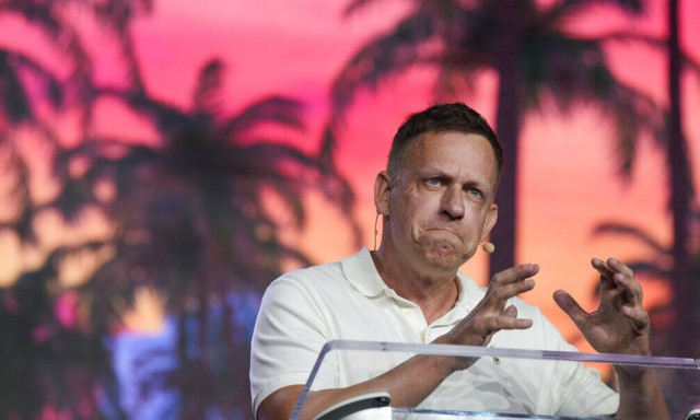 ΗΠΑ: Μεγιστάνας έδινε μπόνους 1000 ευρώ στους υπαλλήλους του για να μένουν κοντά στο γραφείο