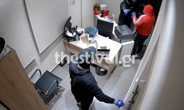 Θεσσαλονίκη: Καρέ – καρέ η κλοπή χρηματοκιβωτίου από ληστές σε γηροκομείο