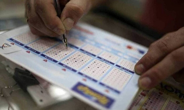 Διπλό τζακ ποτ στο Τζόκερ: Πόσα χρήματα θα μοιράσει στην κλήρωση της Πέμπτης (3/8)