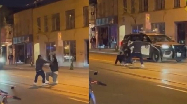 Αδιανόητη συμπλοκή: Τσακώθηκαν στη μέση του δρόμου και χρησιμοποίησε τον πύθωνά του για ...μαστίγιο