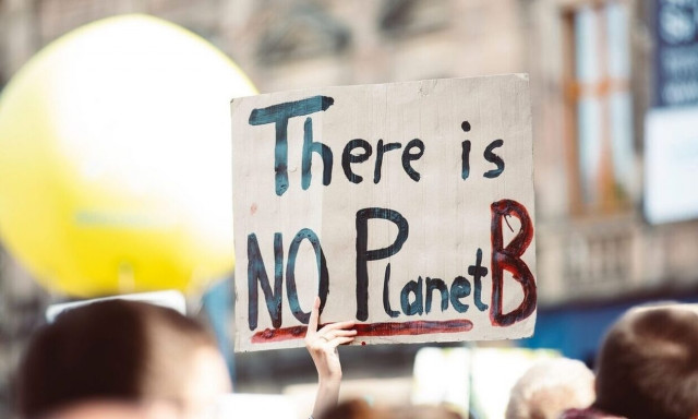 Η ανθρωπότητα εξάντλησε ήδη το σύνολο των φετινών ανανεώσιμων αποθεμάτων της Γης