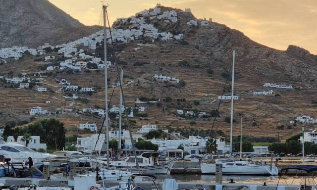 «Κίνημα της πετσέτας» - Συνελήφθη ο δήμαρχος Σερίφου