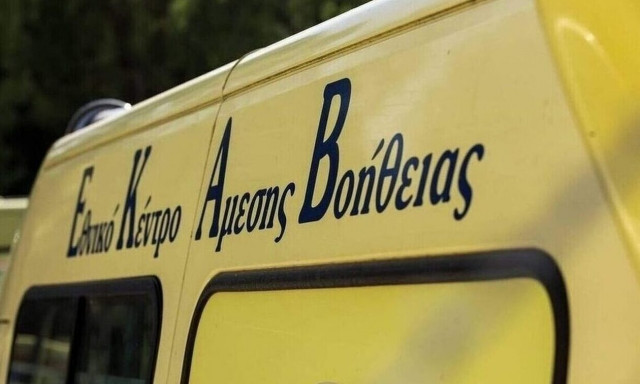 Θεσσαλονίκη : Στις φλόγες τυλίχθηκε σταθμευμένο αυτοκίνητο