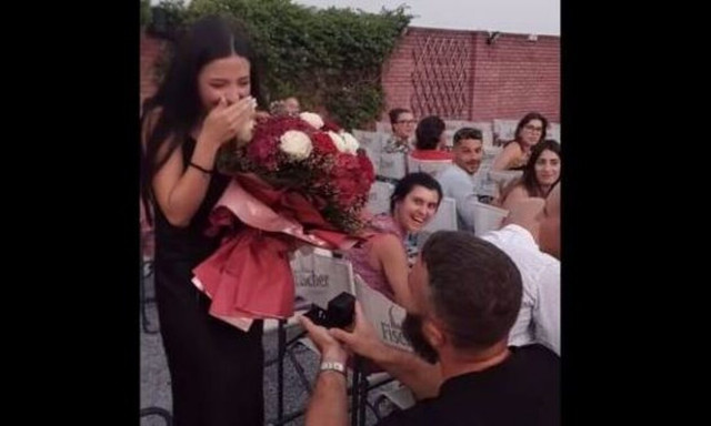 Θεσσαλονίκη: Τι λέει το ζευγάρι που έγινε viral με την πιο πρωτότυπη πρόταση γάμου