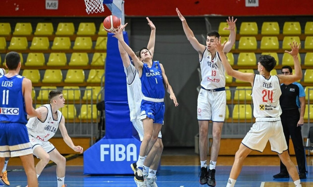 Εντυπωσιακό ξεκίνημα για την Εθνική παίδων, συνέτριψε τη Σερβία