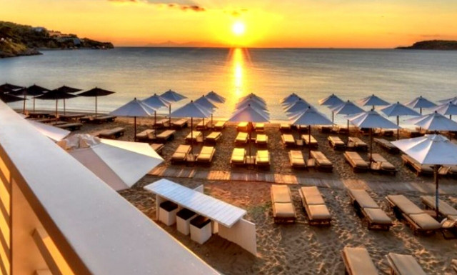 Κύπρος: Τι ισχύει με τις ξαπλώστρες - Πόσο πληρώνουν οι τουρίστες;