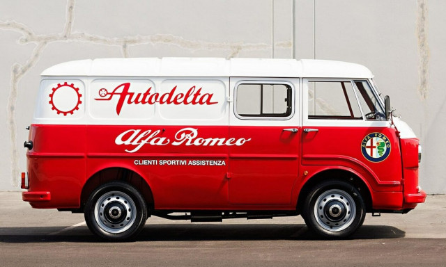 Αυτό είναι ένα πολύ σπάνιο βαν Alfa Romeo