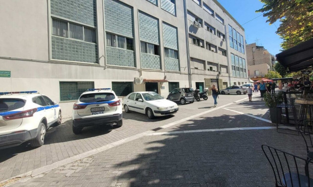 Λάρισα: Προπηλάκισαν τον 53χρονο που αστυνομικό συζυγό του