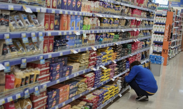 Ακρίβεια: Νέο «δίχτυ» προστασίας με Market Pass, Καλάθι Νοικοκυριού και Σχολικών