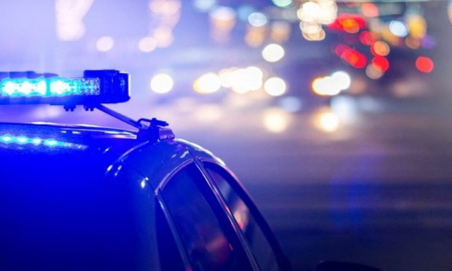 Νέα Φιλαδέλφεια: Η στιγμή της σύλληψης 39χρονου που ξυλοκόπησε τη σύζυγό του - Βίντεο ντοκουμέντο