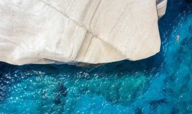 Vogue: Κορυφαίος προορισμός του καλοκαιριού η Ελλάδα